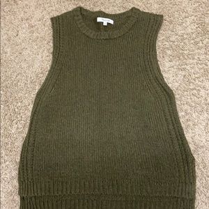 Madewell cropped olive sweater size M